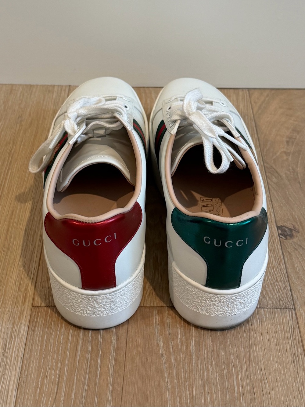 Gucci Women’s Sneakers - Picture 4 of 4